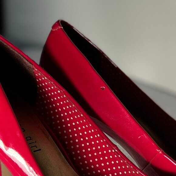 Madden Girl SZ 7.5 Getta Red High Heels Dressy Sexy Career Party Closet Staple - Picture 9 of 9